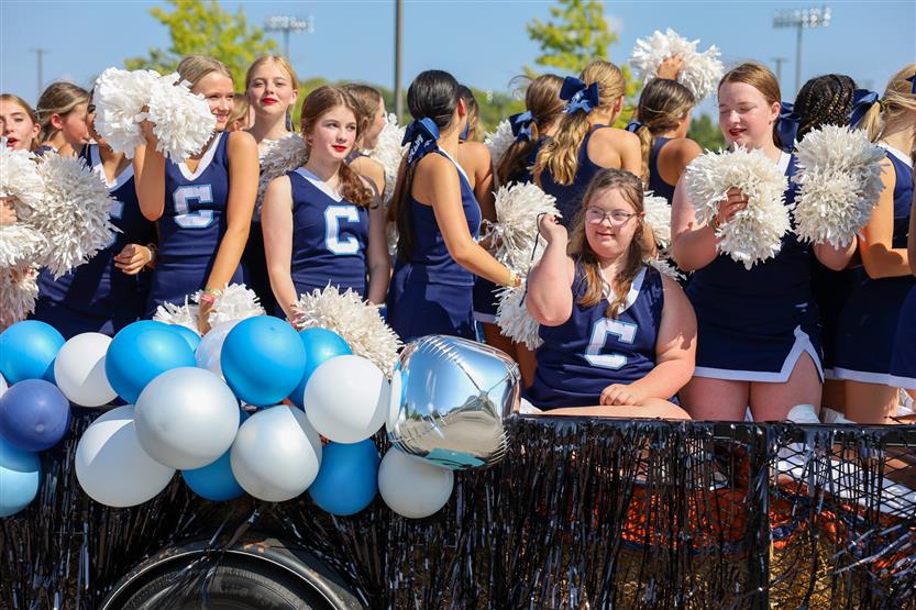 Schools celebrate homecomings